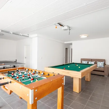 Riviera Villa *